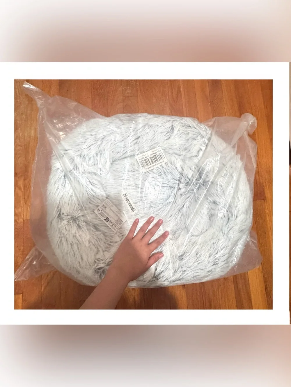 Round Plush Fluffy Pet Bed